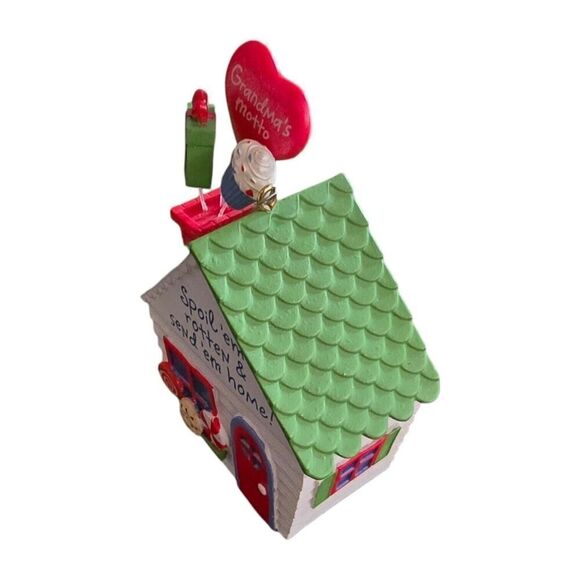 Hallmark Keepsake Ornament “Good Times At Grandmas” 2010 Christmas Ornament - Picture 2 of 4